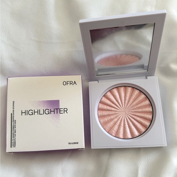 NIB OFRA Highlighter- Pillow Talk - Picture 1 of 2